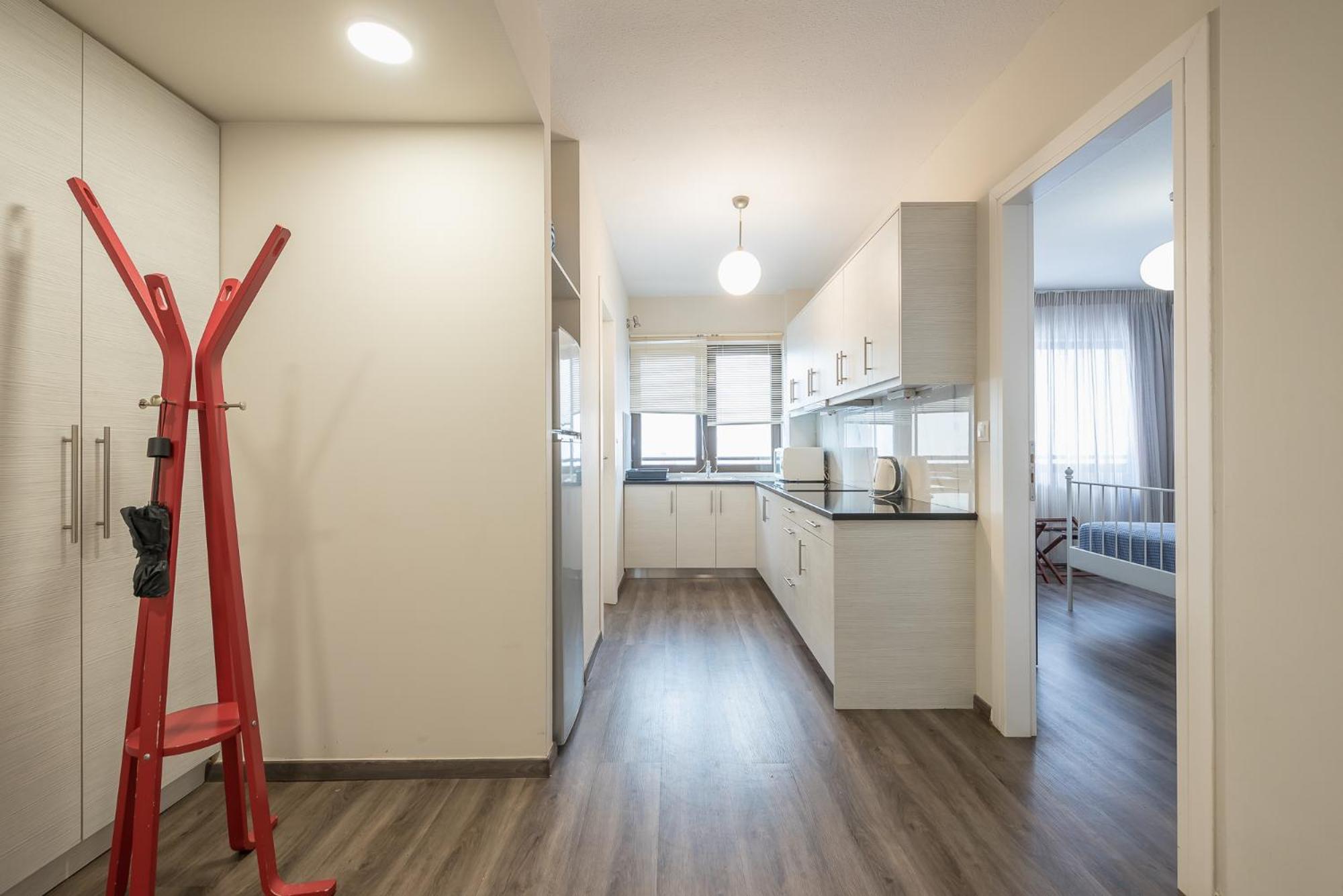 Steps From Historic Center Plaka Apartment *