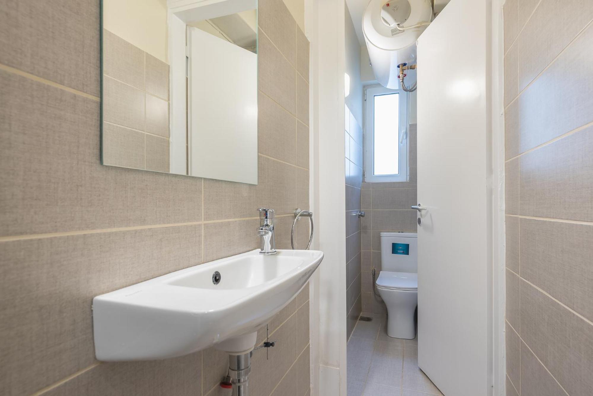 Apartment Steps From Historic Center Plaka Athens